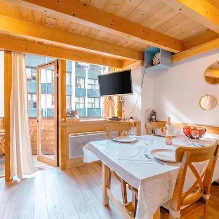 Grand Roc C322 From Slopes 280m, Parking & Wifi - Happy Апартаменты *